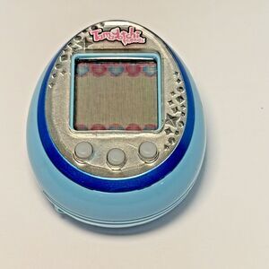 Tamagotchi Bandai Friends Silver Blue Gem Stars English Virtual Pet Tested 2014